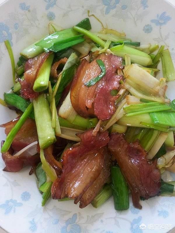 腊肉怎么做好吃,腊肉掺什么菜炒比较好吃？