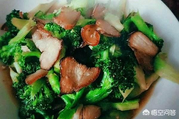 腊肉怎么做好吃,腊肉掺什么菜炒比较好吃？