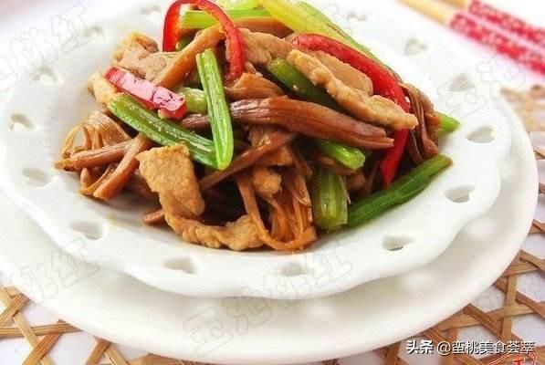 干黄花菜炒肉,黄花菜炒肉丝的做法是什么？