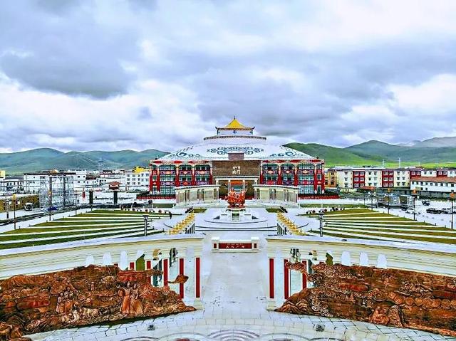 哪里旅游好玩,想出去旅游，哪里比较好玩？