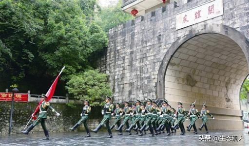 崇左旅游,如何发展崇左市的旅游业？