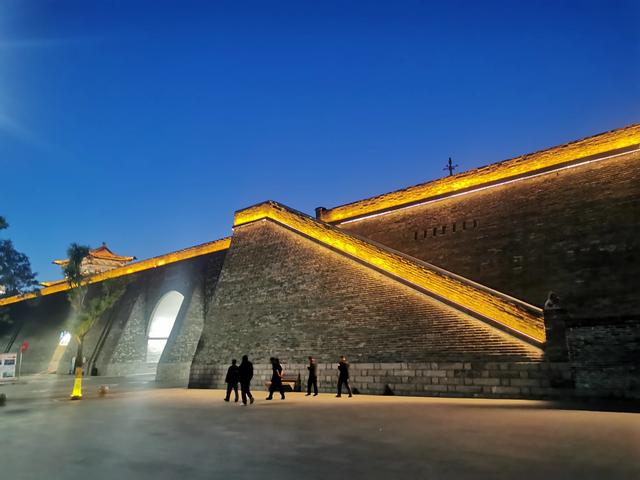 春节哪里旅游好,今年春节一个人旅行去哪里？