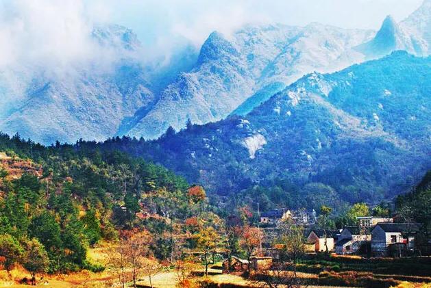 大别山景区在哪里,请问大别山脉在湖北有哪些景点？