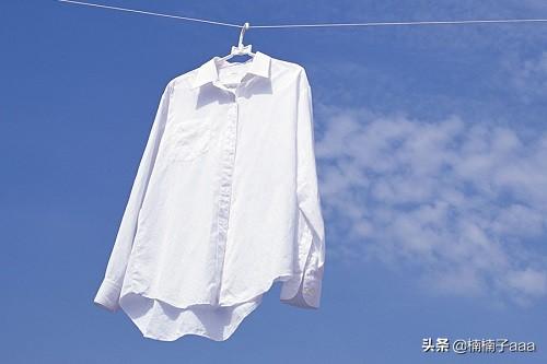 白色t恤发黄怎么洗白,白衣服领子发黄怎么办怎么清洗？