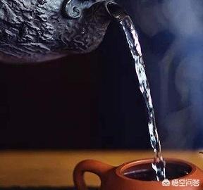 藏红花用多少度的水泡,红茶用多少度水冲泡最好？