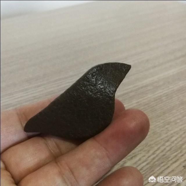 哈密奇石,新疆哈密水纹泥石是天然的吗？