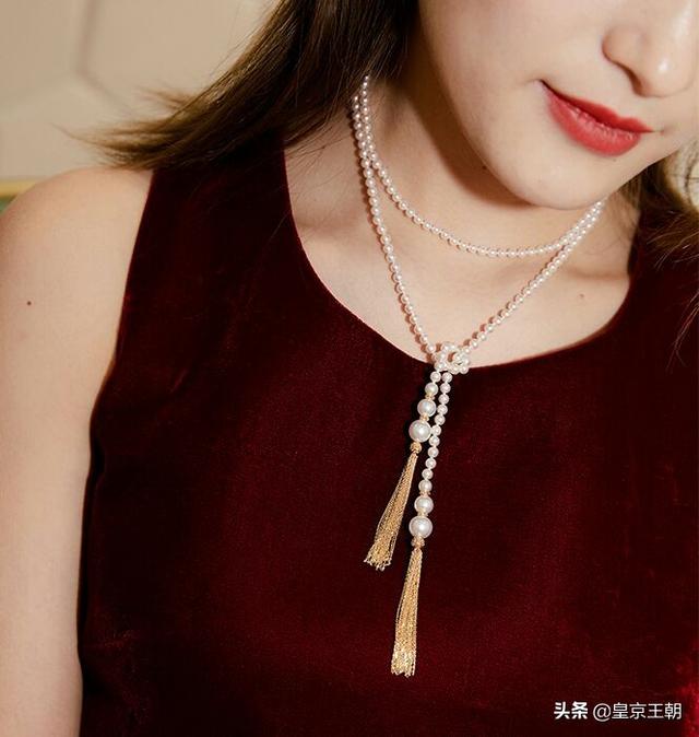 女士铂金项链,三十多岁的女人戴什么项链好看？