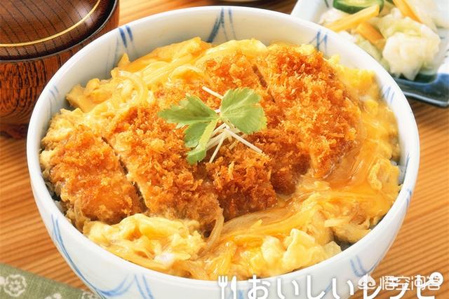 鞮怎么读,“丼”这个字读什么？烧脑？