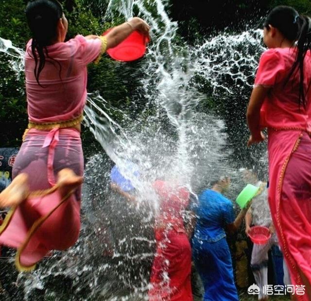 西双版纳泼水节是什么时候,什么季节去西双版纳最好？