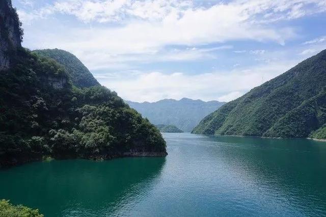 利川旅游景点排名,长阳有哪些景点值得推荐？