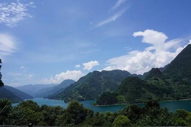 利川旅游景点排名,长阳有哪些景点值得推荐？