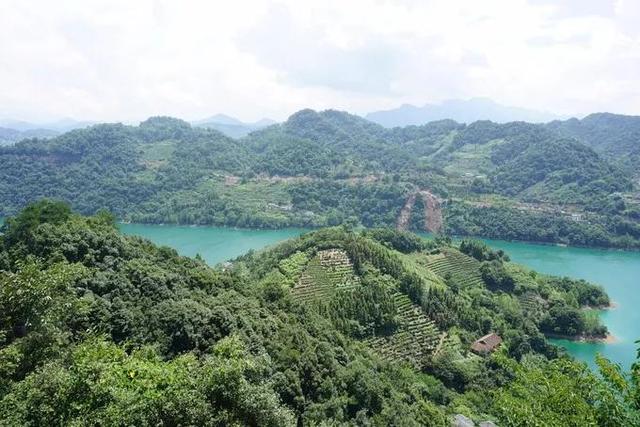 利川旅游景点排名,长阳有哪些景点值得推荐？