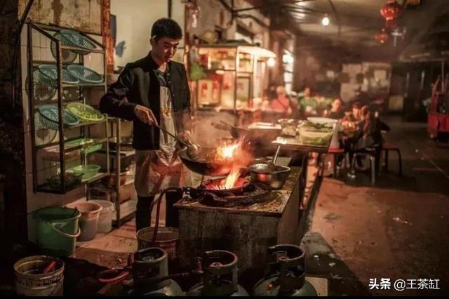 餐饮怎么创业,想通过餐饮开店创业要怎么实现？