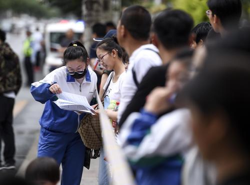 全国高考报名1078万