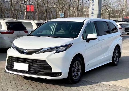 15万丰田7座mpv