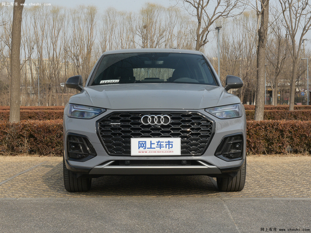 奥迪q5l2021款