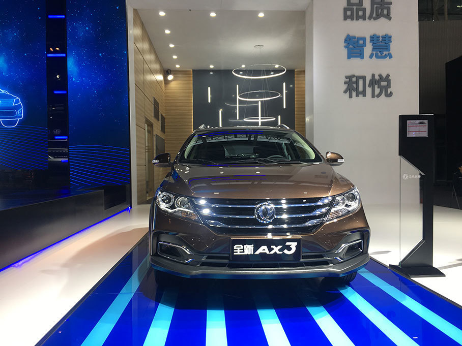 东风风神七座suv