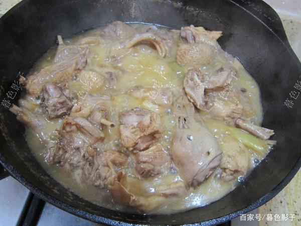 如何制作铁锅煮肉好吃