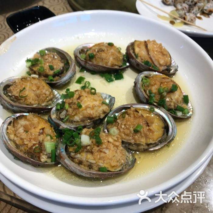 粉丝蒜蓉蒸鲜鲍