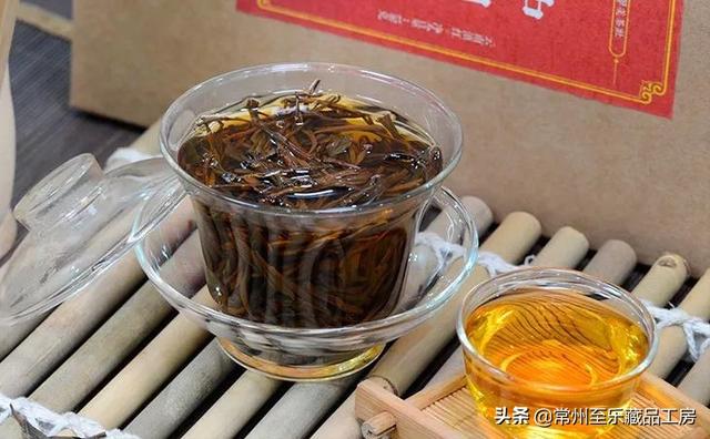 为什么冬天要多喝茶？喝哪些茶？