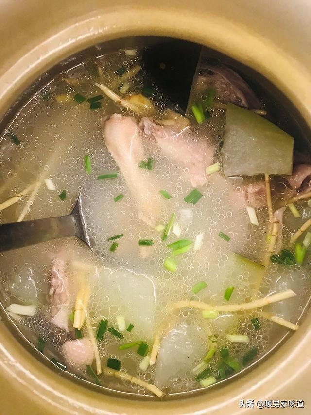 夏至后宜食鸭，冬瓜水鸭汤，清热消暑，清凉生津，增强食欲就靠它