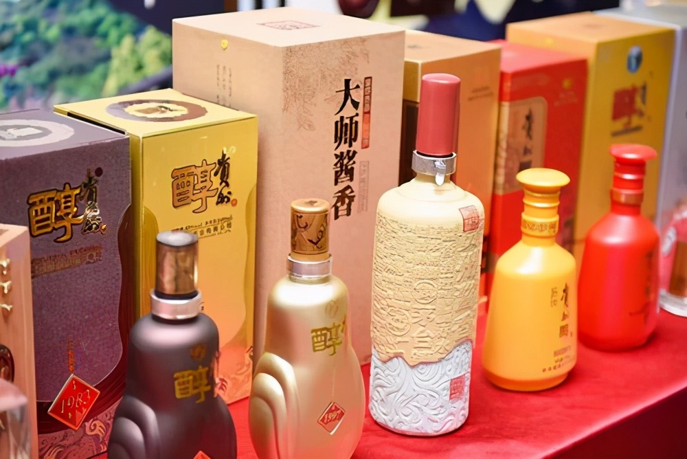 “中国4大名酒”有哪些？你喝过几种呢？原来白酒还能这么排名