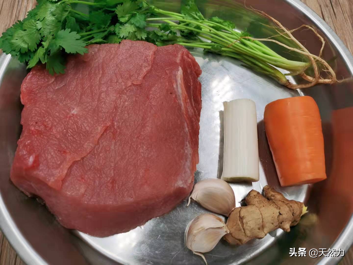 东北名菜锅包肉的老做法，满满的小技巧，在家也能做出饭店的味道