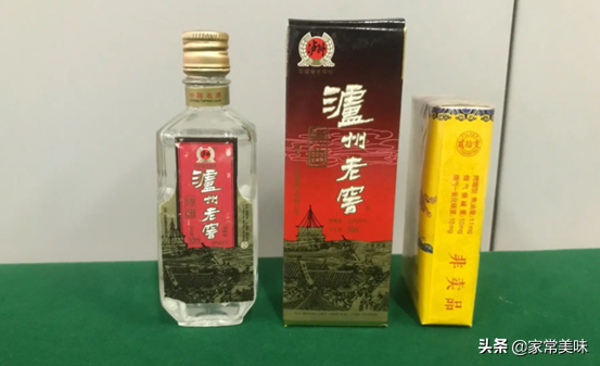 中国4大“光瓶白酒”，都是纯粮酿造，好喝不贵，却因太土被嫌弃