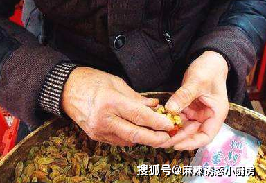 新疆果农教你：葡萄干吃前到底需不需要洗？