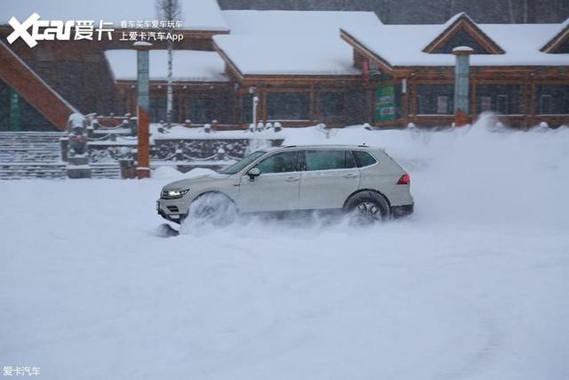 冬季胎不等于雪地胎 雪天轮胎选择很重要