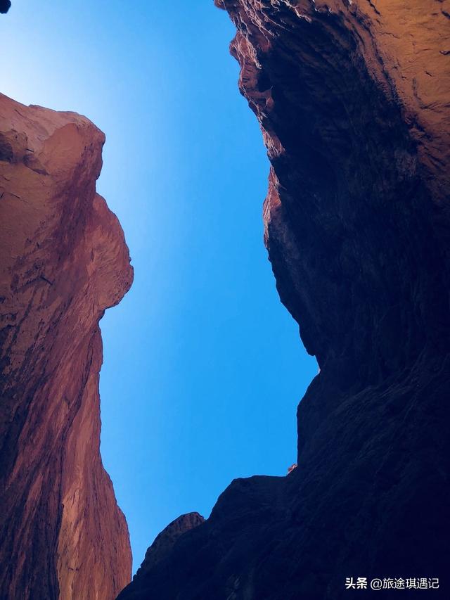 不必去美国羚羊谷，在库车大峡谷就能一览峡谷神奇，感受天山神秘