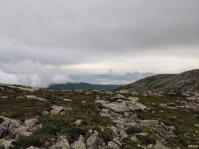 南北穿越太白山，上了拔仙台看到了壮观的云海，实在是不虚此行