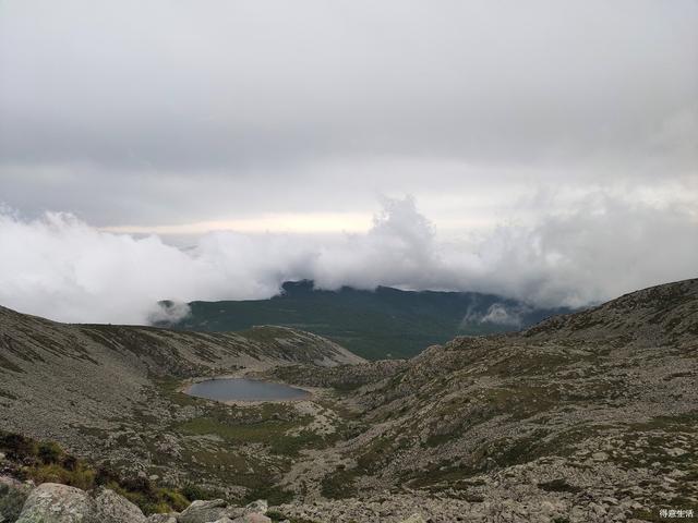 南北穿越太白山，上了拔仙台看到了壮观的云海，实在是不虚此行