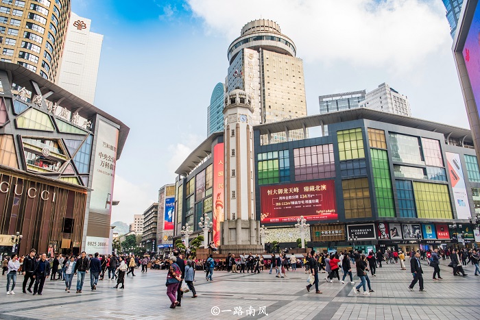 适合养老的三座省会级城市，位于四川云南重庆，退休后就去旅居