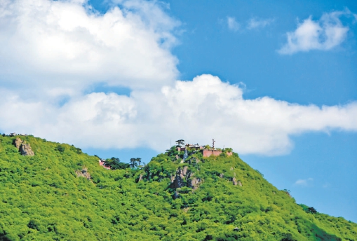 老北京如何度初夏：妙峰山丫髻山逛庙会，吃应季水果和包儿饭