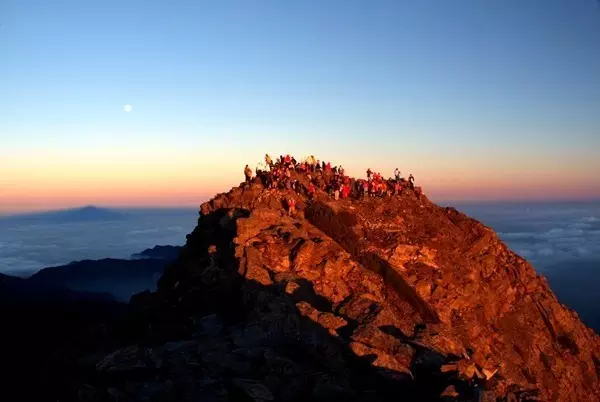 祖国最美的150座秀美名山