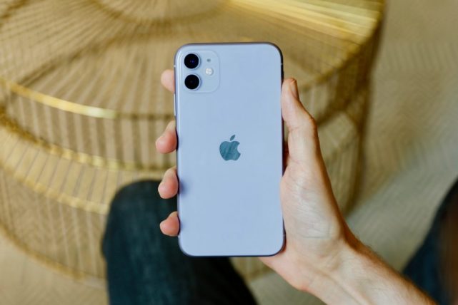 2年前的iPhone 11，相当于什么级别的安卓手机？深度解析给你答案