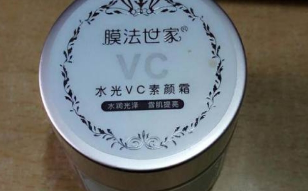 膜法世家水光vc素颜霜睡觉能搽吗？膜法世家素颜霜使用步骤？(1)