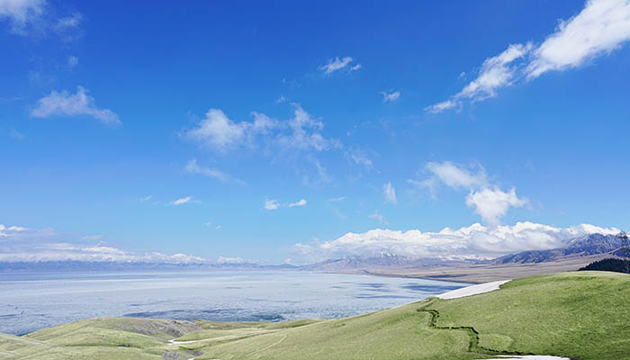 赛里木湖适合什么时候去 赛里木湖最佳旅行时间