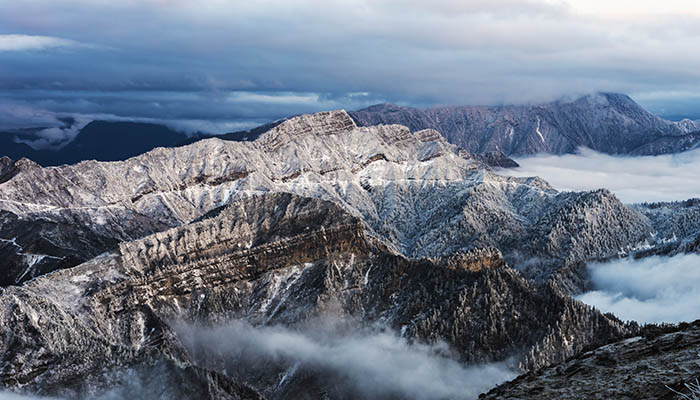 牛背山海拔多少米 牛背山有多少海拔