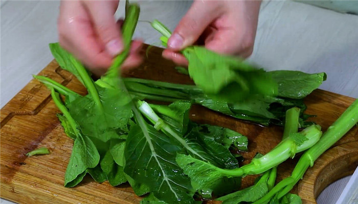 肉片豆干炒芥兰的做法 肉片豆干炒芥兰怎么做