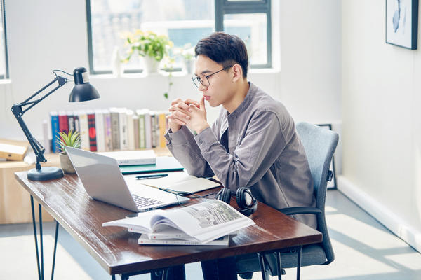 金牛座咋摆脱职场困境 金牛座在职场中的生存法则