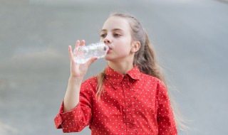 一次性水杯长期使用可以吗（长期用一次性杯子喝水）