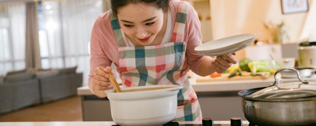 黄芪白术煲汤可以吗 黄芪白术煲汤能吗