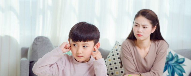 女儿脾气暴躁对父母大吼大叫 女儿脾气暴躁对父母大吼大叫如何教育