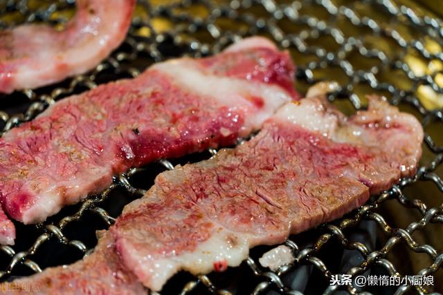 怎样烤牛肉干好吃又简单（冬天在家自制烤牛肉）