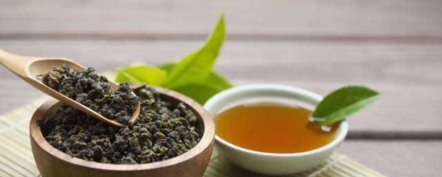 茶叶倒在花盆里可以吗 茶叶倒在花盆里可不可以