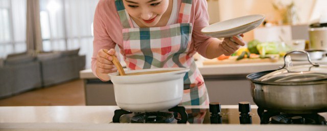 腊鸭煲汤可以吗 腊鸭煲汤行不行